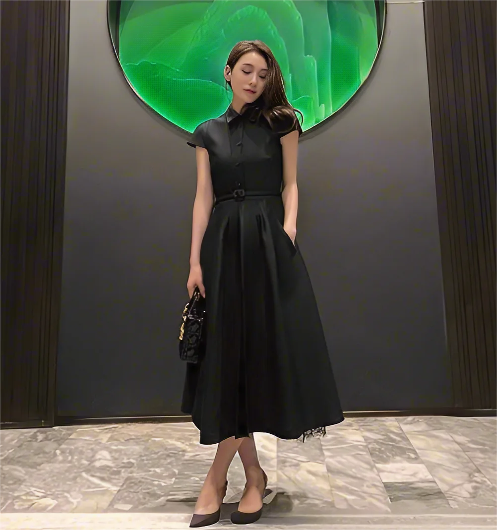 Black Short-Sleeved Dress